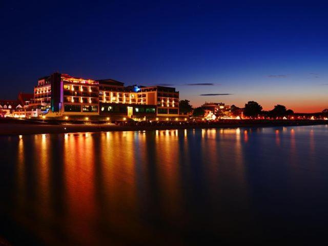 Bayside Hotel Scharbeutz Exterior photo
